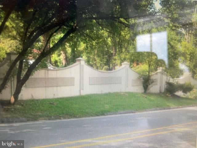 Photo - 5301 Goldsboro Rd