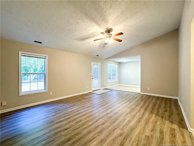 Photo - 1910 Poplar Dr