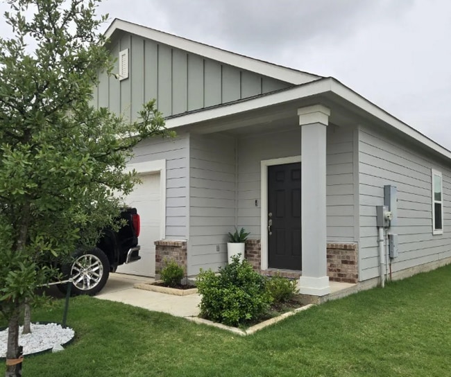 Photo - 117 Peony Ln.