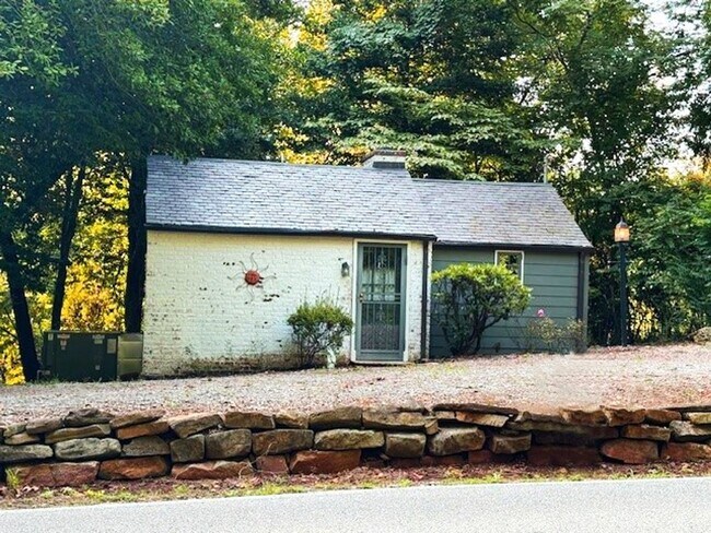 COZY 1 BEDROOM FULLY FURNISHED COTTAGE IN ... - COZY 1 BEDROOM FULLY FURNISHED COTTAGE IN ... House