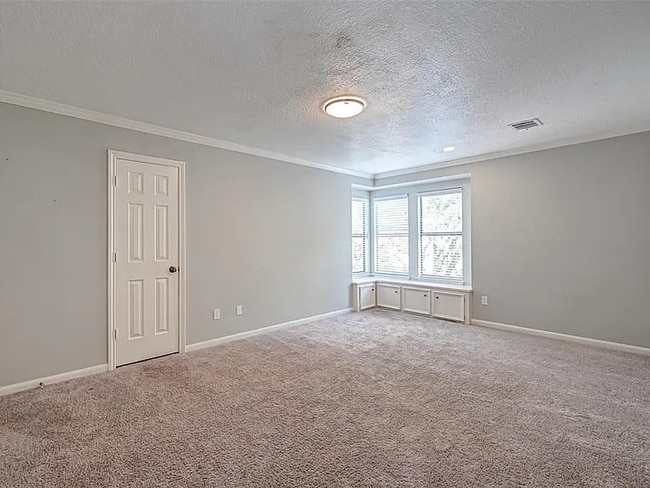 Photo - 911 Montview Dr