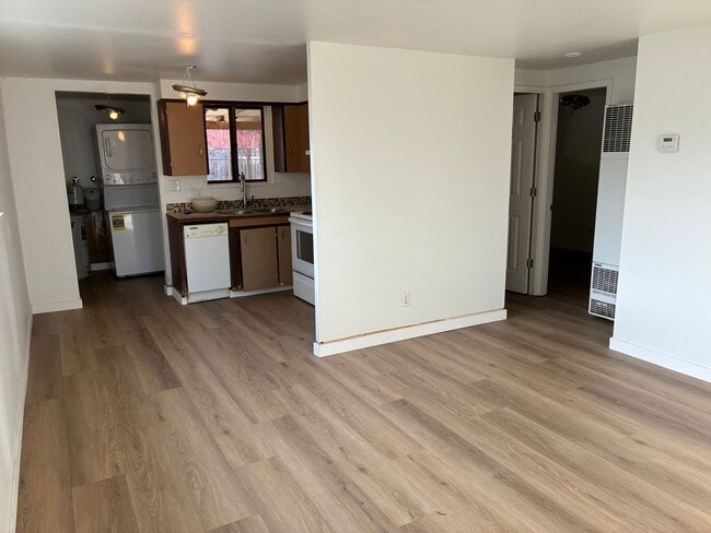 Photo - 1007-1011 E Lincoln Ave Unit 1011 E Lincoln Avenue