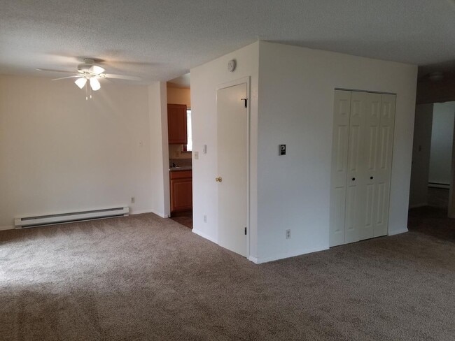 Photo - 927 Cortez Ct
