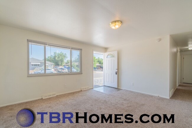 Photo - 2340 W Harvard Ave