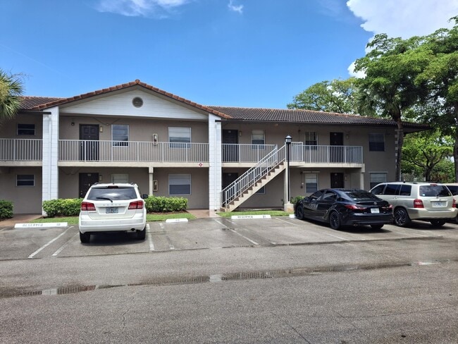 Photo - 8770 Royal Palm Blvd Unit 105-2