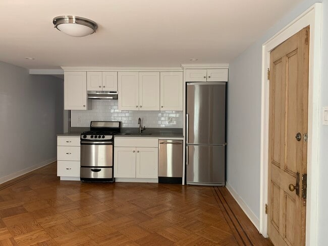 Photo - 139 16th St Unit Garden Apartment