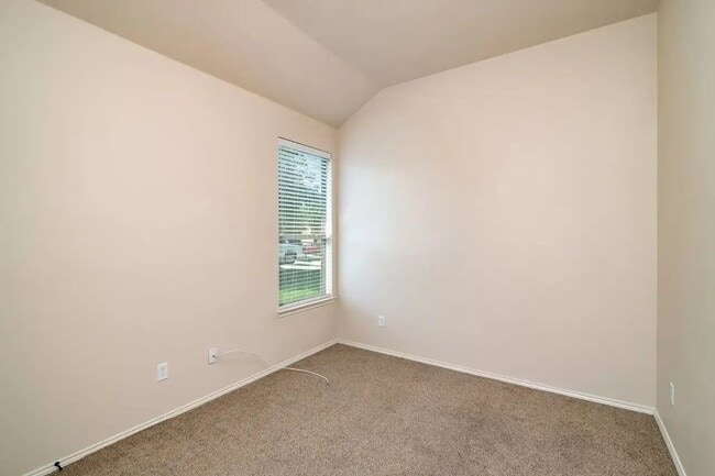 Photo - 393 Orbit Dr