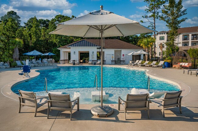 Photo - Hawthorne at Smith Creek