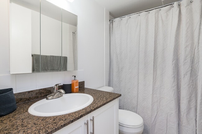 Photo - Somerset Unit 00504