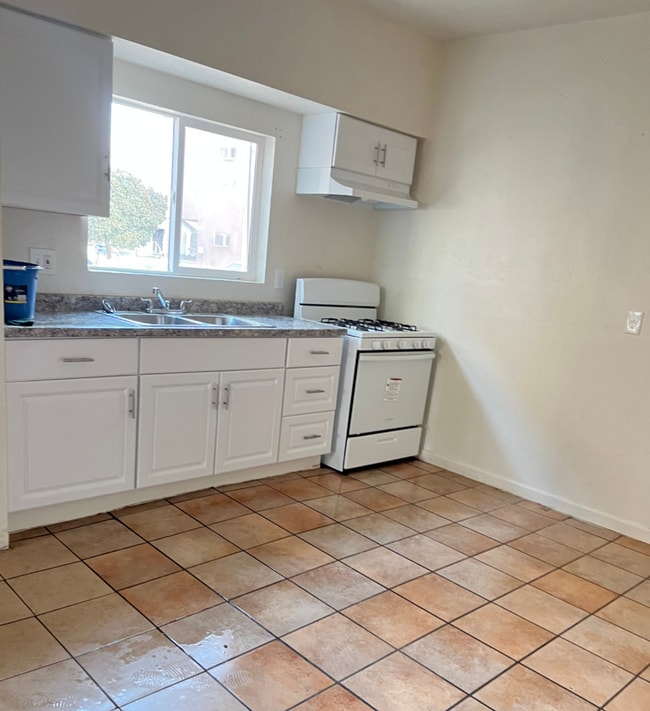 85 E Thurman Ave Unit 9
