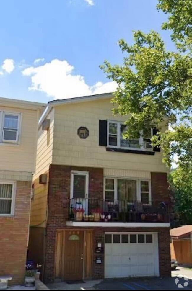 Building Photo - 145 Pamrapo Ave Rental