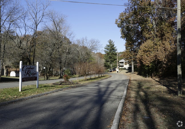 Cedar Ridge Apartments - Cedar Ridge Apartments