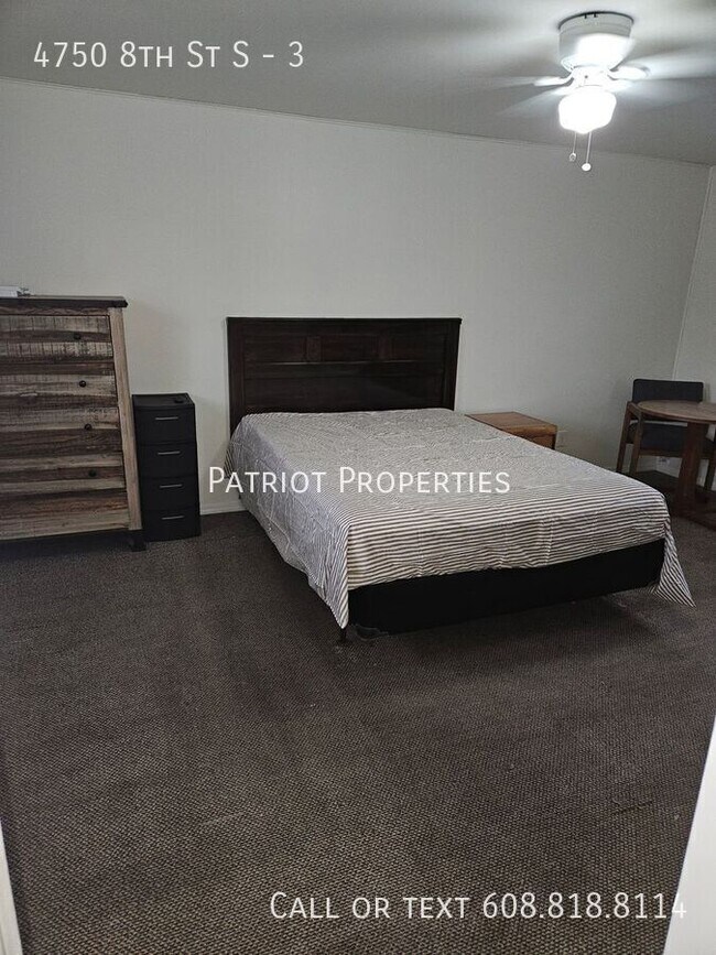 Photo - Studio without kitchenette in Wisconsin Ra... Unidad 3