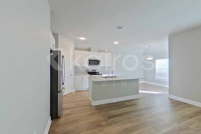 Photo - 1514 Cannes Ave