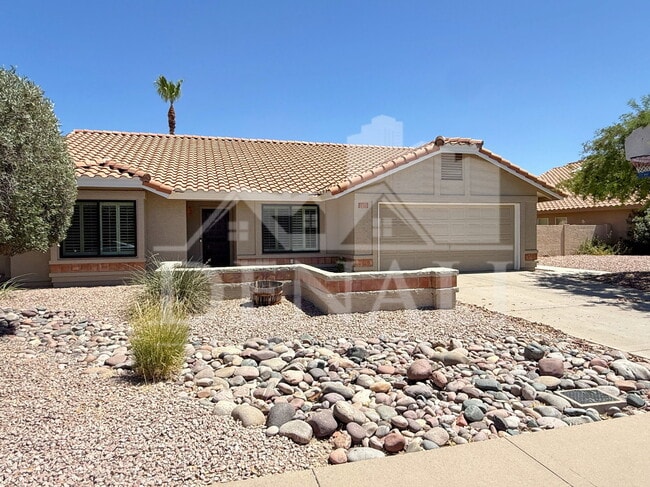 Photo - 1211 E Drake Dr