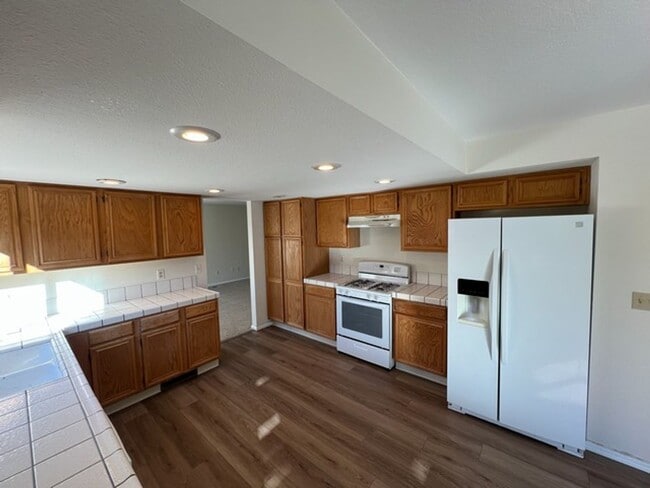 Photo - <b> Refreshed Four Bedroom House near Sliv...