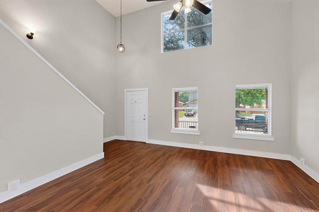 Photo - 204 Prentice Dr