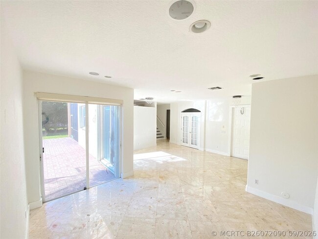5830 NW 119th Dr