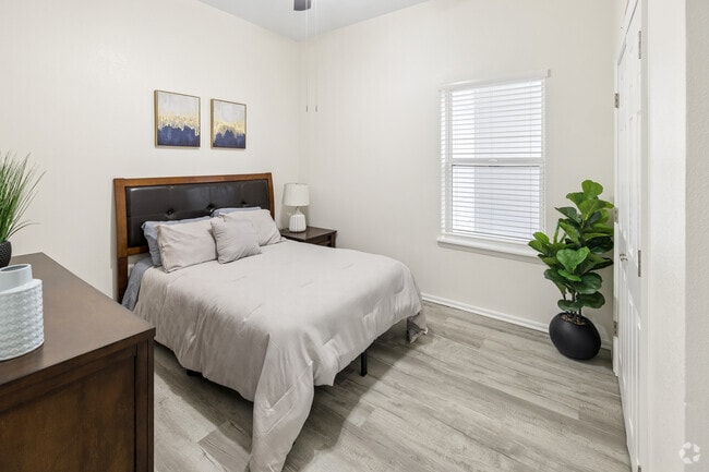 3BR, 3BA - 1,316SF - Primary Bedroom