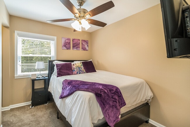 Photo - 16 W Edward St Unidad SI ID1285026P