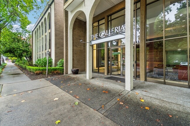 Front Entrance - The Galleria
