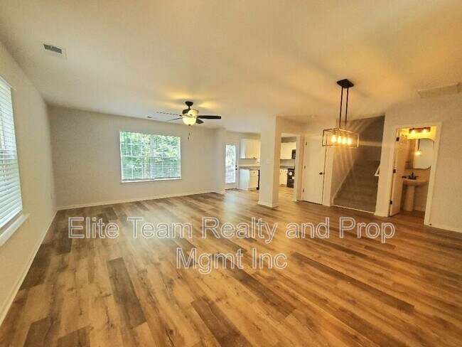 Photo - 5709 Kelden Walker Ln