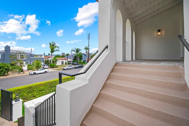 Photo - 1148 S Stanley Ave Unidad Upper