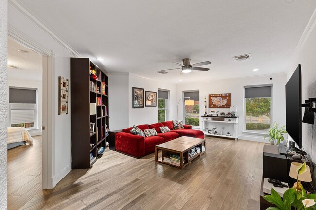 Building Photo - 3114 W Autumn Run Cir