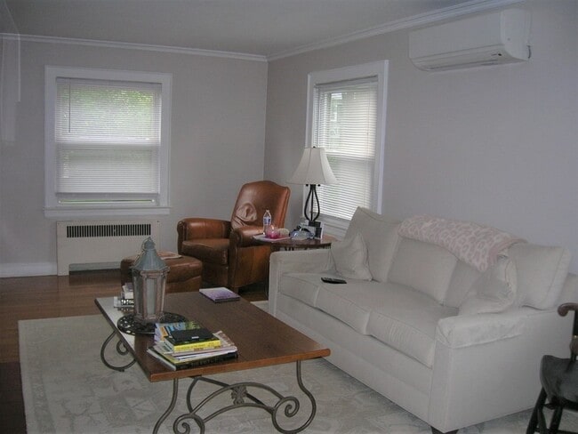 Photo - 81 Farnham St