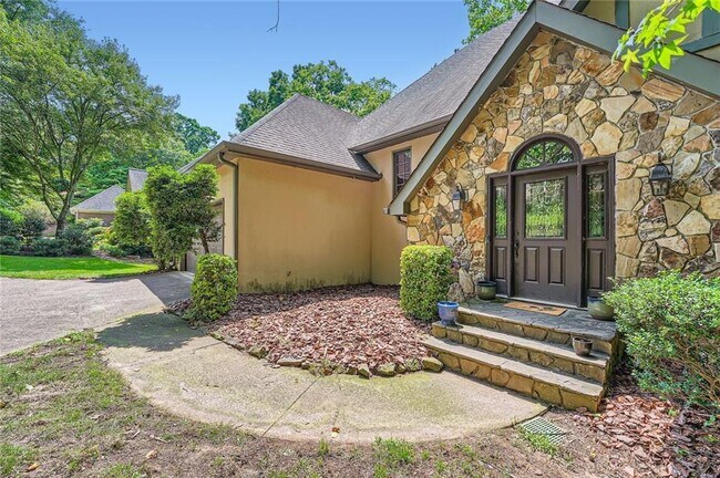 Photo - 110 Boulder Dr