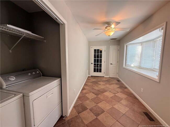 Photo - 848 Castleberry Ct