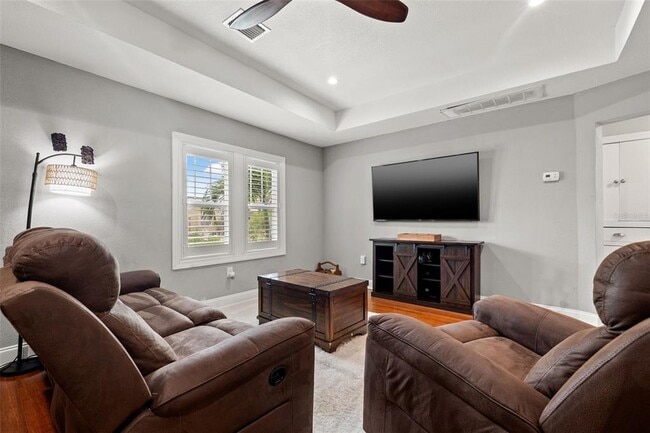 Photo - 2309 2nd Ave S