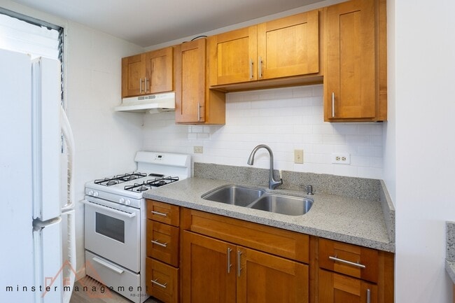 Photo - 949 Ala Nanala St