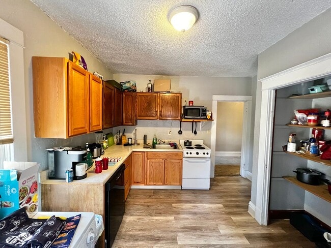 Photo - The Remington (BR-LN) Unit Remington617apt1