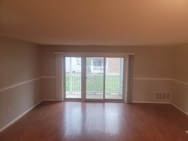 Building Photo - 7903 Tamarron Dr