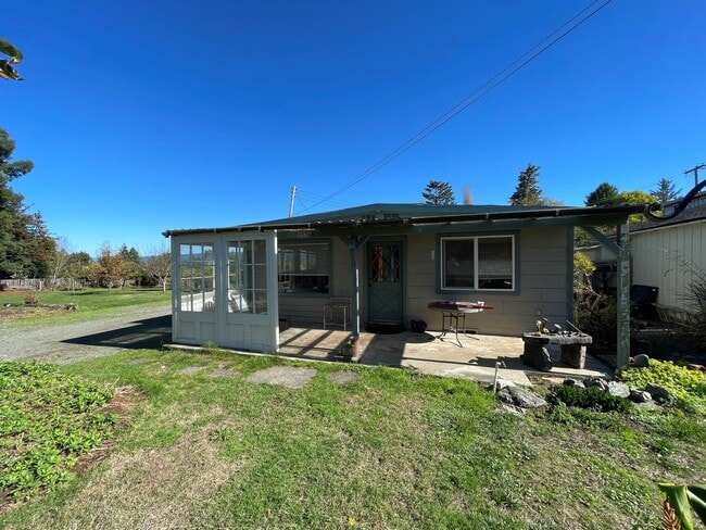 Building Photo - Charming 2-Bedroom Detached ADU in Myrtle ...