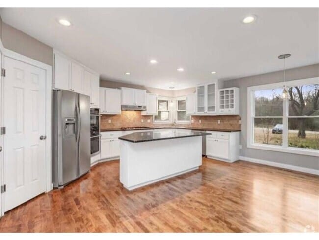 Building Photo - 1809 Baker Park Rd Rental