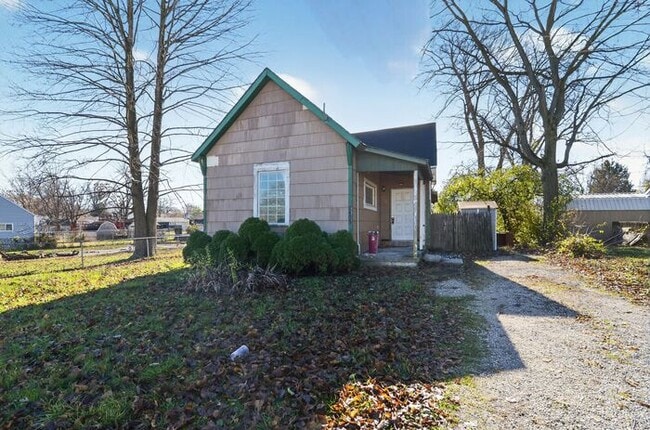 Photo - 2405 W 10th St