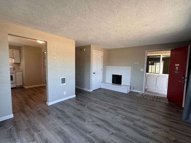 Photo - 520-522 N 38th Pl Unit 520