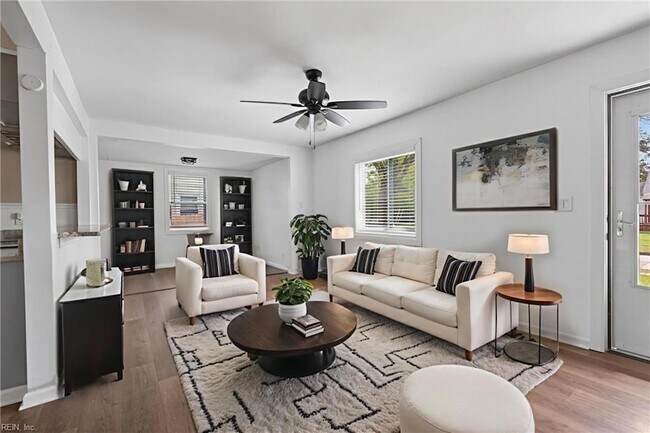 Photo - 8507 Chapin St