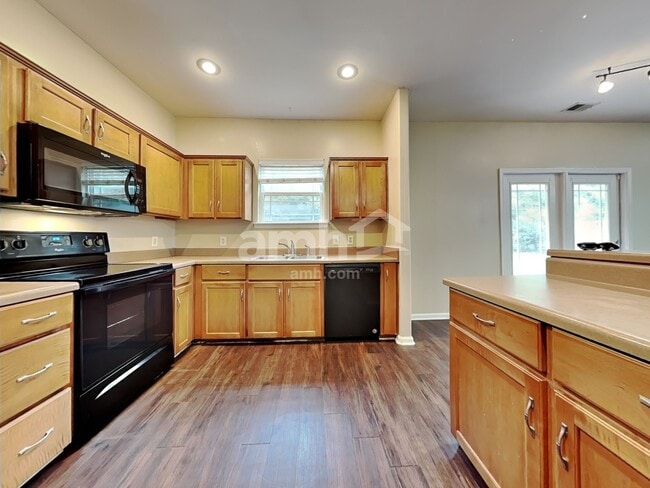 Photo - 137 Lake House Rd