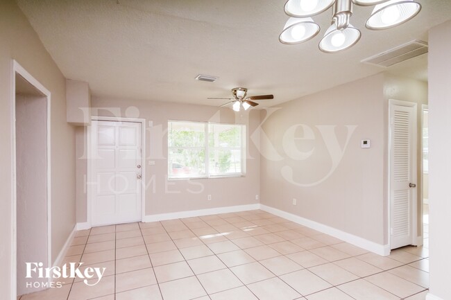 Photo - 4531 NE 5th Ave