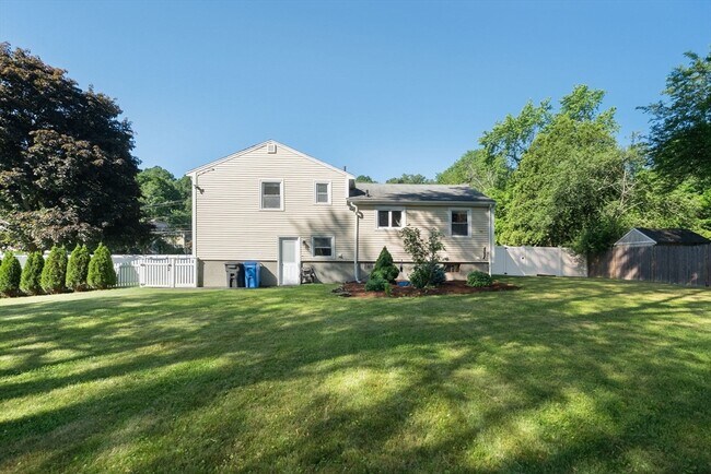 Photo - 221 Totten Pond Rd