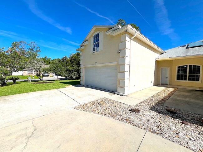 Photo - 20 Regis Ln