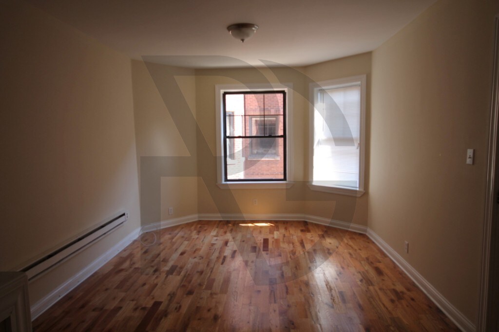 Photo - 4419 N Wolcott Ave Apartment