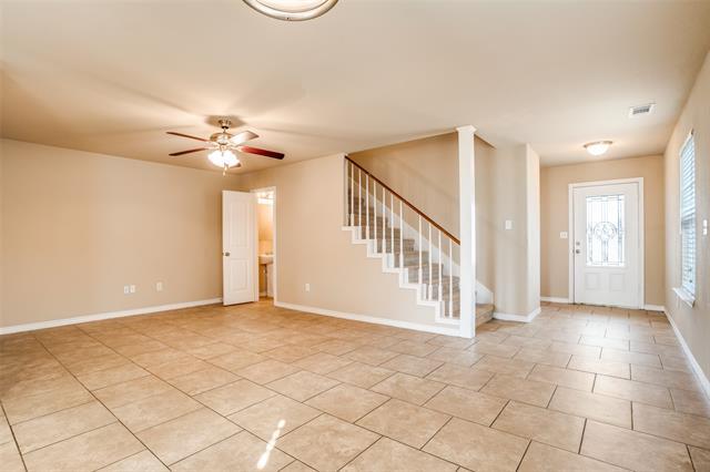 Photo - 811 E College St