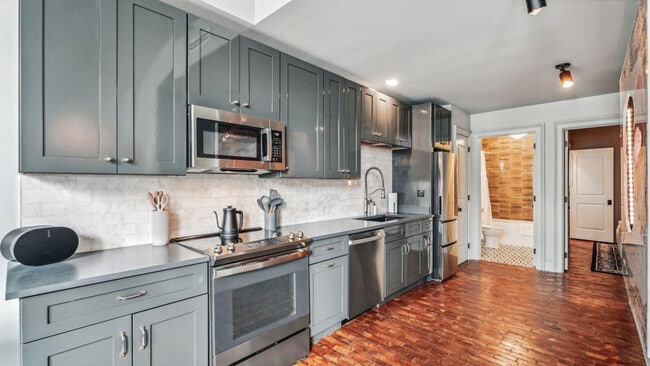 Photo - 310 N Rampart St Unit ID1267131P