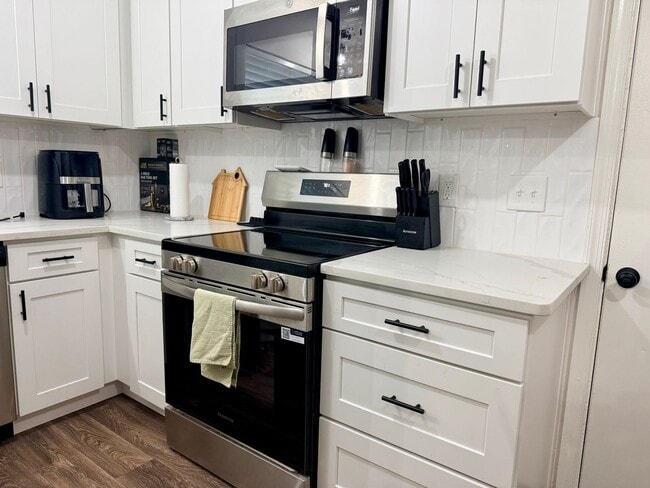 Photo - Gorgeous Single Family 4 bedroom furnished rental in Green Run