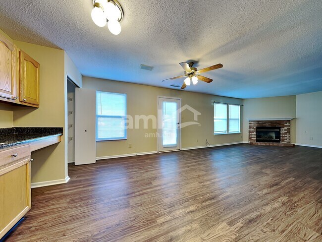 Photo - 2162 Providence Dr