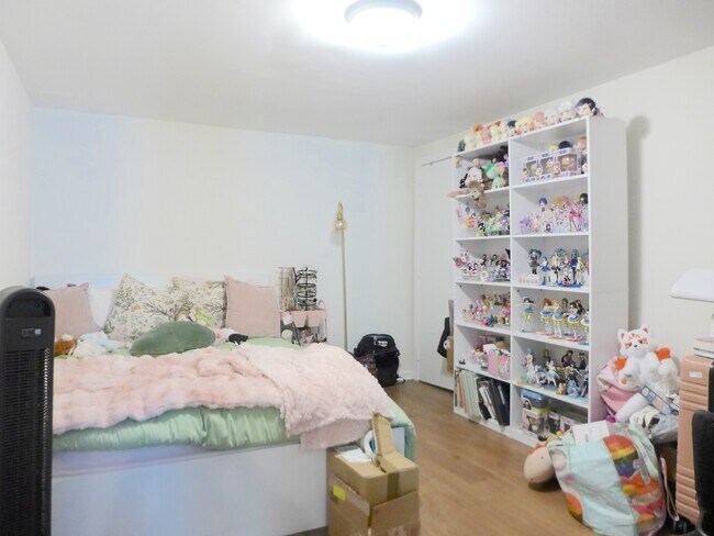 Photo - 70 Marshal St